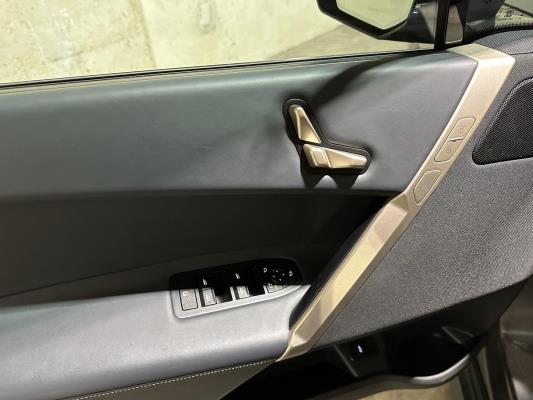 BMW iX xDrive40 Executive 77 kWh 326pk 2023 (Origineel-NL), T-756-HD