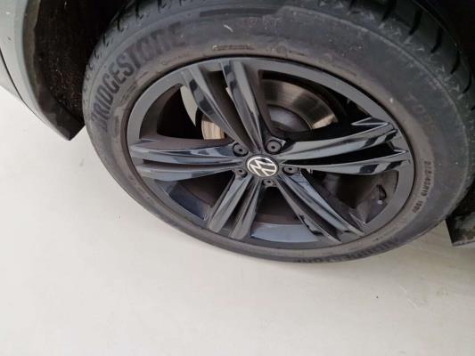 Volkswagen Tiguan Highl. Bus R 1.5 TSI 150pk 2020 (Origineel-NL), J-885-HF