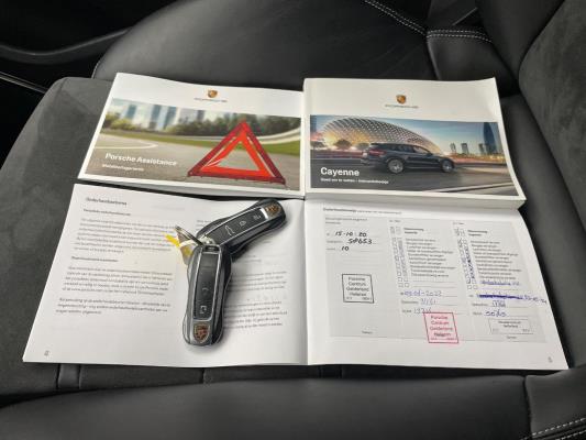 Porsche Cayenne Coupé Turbo S E-Hybrid 4.0 685pk 2020 (Origineel-NL), J-013-TK