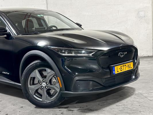 Ford Mustang Mach-E RWD 75 kWh 258pk 2021 (Origineel-NL + 1e eigenaar), L-877-NL