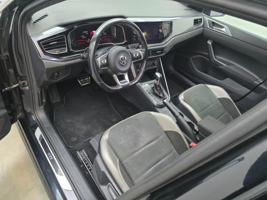 Volkswagen Polo GTI 2.0 TSI 200pk 2018, GGG-67-L