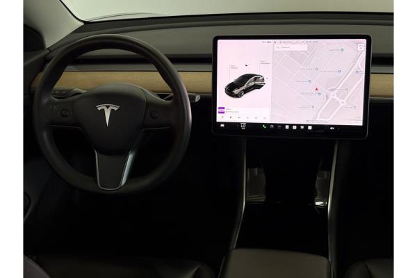 Tesla Model 3 Standard RWD Plus 60 kWh 238pk 2020 (Origineel-NL), K-848-FF