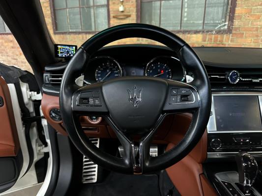 Maserati Quattroporte GTS 3.8 V8 531pk 2013 (CARBON) (29.000 KM)