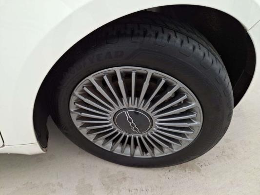 Fiat 500E Berlina Icon 42 kWh 118pk 2022 (Origineel-NL), P-613-SK