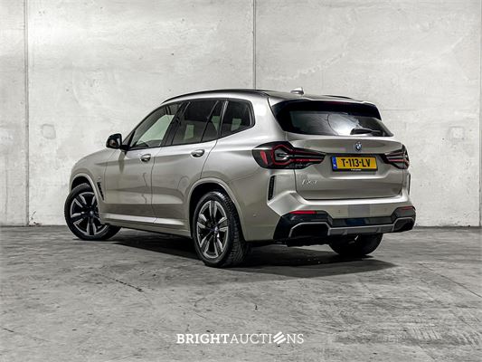 BMW iX3 High Executive 80kWh 286pk 2022, T-113-LV