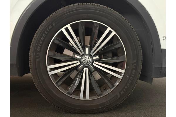 Volkswagen Tiguan ACT Highline 1.4 TSI 149pk 2017 (Origineel-NL), NV-667-S