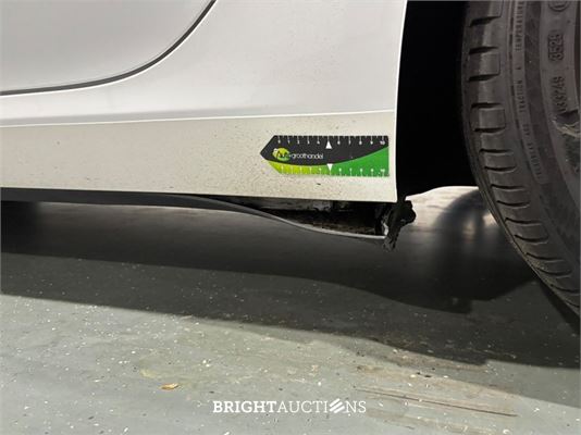 Tesla Model 3 RWD 60 kWh 283pk 2023 (Origineel-NL), S-157-TN