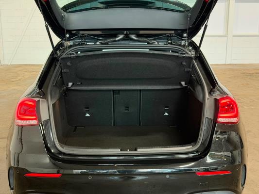 Mercedes-Benz A180 Business Solution AMG 136pk 2020 A-klasse, N-787-RK
