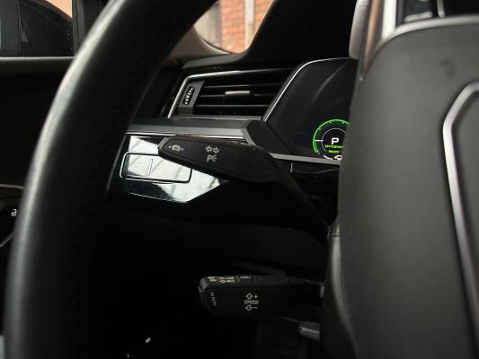 Audi e-tron 50 quattro Business edition 71 kWh 313pk 2020 (Origineel-NL + 1e eigenaar), K-578-JS