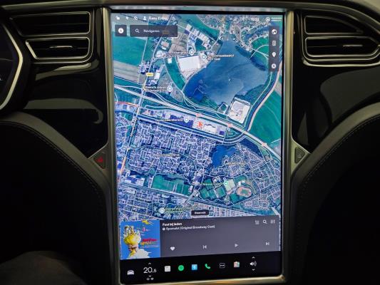 Tesla Model S Base 333pk 2015, GGD-49-B