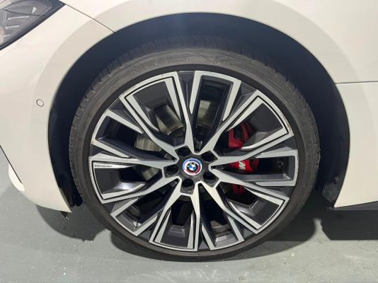 BMW i4 eDrive40 High Executive M-pakket 84 kWh 340pk 2022 (Origineel-NL), S-596-BD