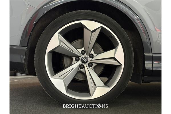 Audi Q4 50 S edition Quattro 77 kWh 2021 (Origineel-NL), N-596-SR