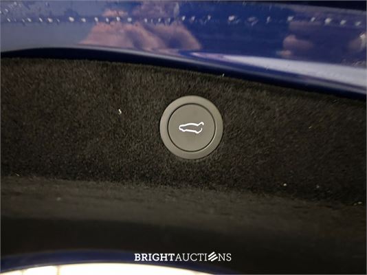 Tesla Model 3 RWD Highland 19 inch 60 kWh 283pk 2023 (Origineel-NL), X-156-DB