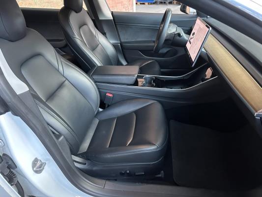 Tesla Model 3 Standard RWD Plus 60 kWh 238pk 2020 (Origineel-NL + 1e eigenaar, K-953-BT