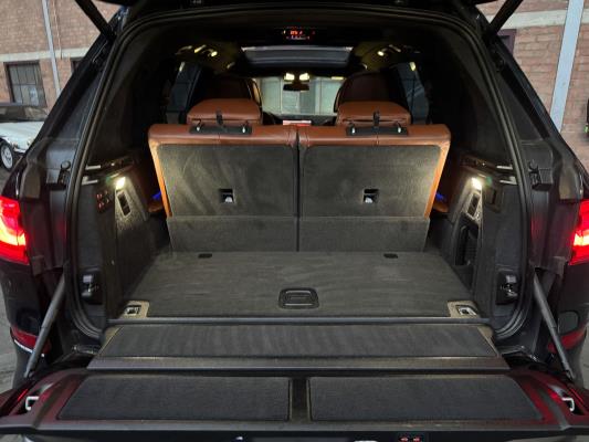 BMW X7 M50d High Executive M-Sport 400pk 2019, NL-Kenteken