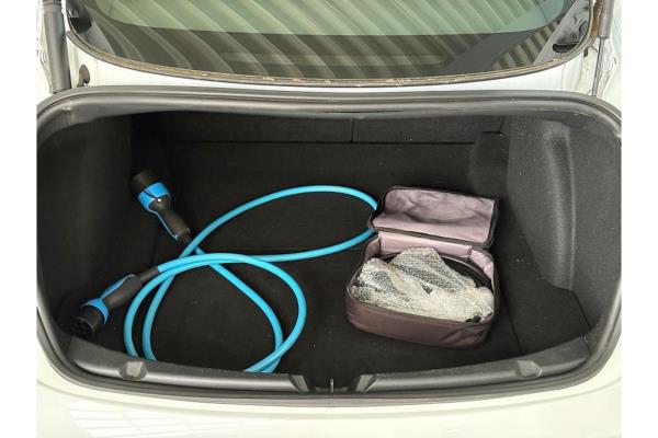 Tesla Model 3 Standard RWD Plus 60 kWh 238pk 2021 (Origineel-NL), N-008-RP