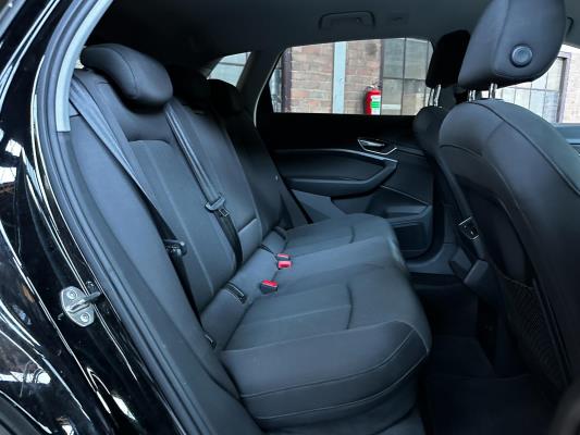 Audi e-tron 50 quattro edition 71 kWh 313pk 2020 (Origineel-NL+1e eigenaar), K-399-HL