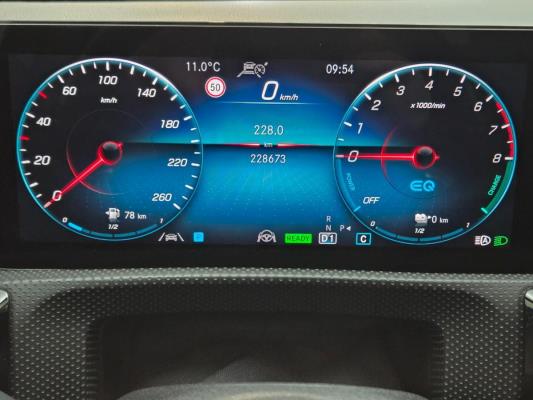 Mercedes-Benz A-klasse 250 e Business Solution AMG Limited 160 pk 2021, N-044-HS