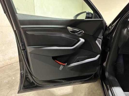 Audi e-tron Sportback 55 quattro Business edition 95 kWh 408pk 2020 (Origineel-NL+1e eigenaar), K-601-GZ