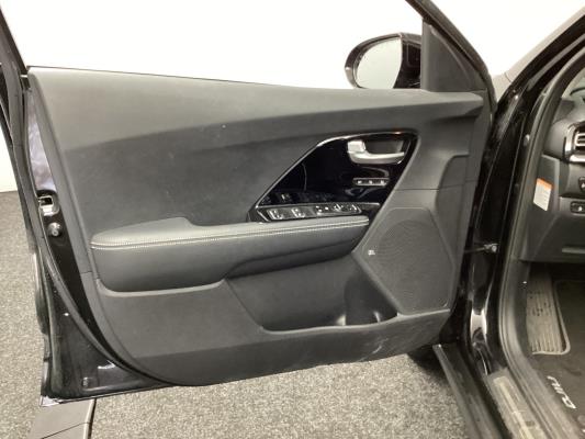 Kia Niro e- ExecutiveLine 64 kWh 204pk 2020 (Origineel-NL), H-398-ZD