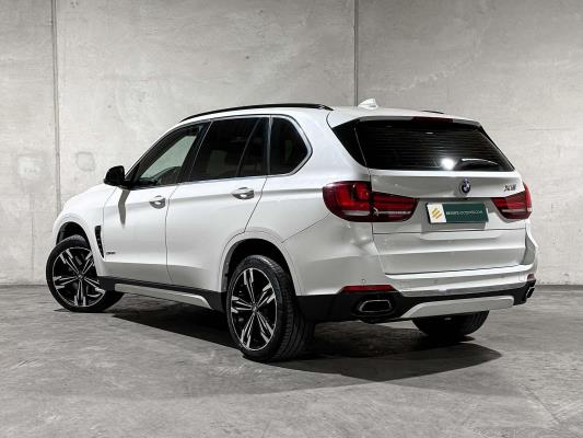 BMW X5 xDrive50i 4.4 V8 High Executive 449pk 2014, J-094-RR