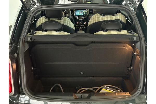 MINI Cooper Camden Plus Edition 33 kWh 184pk 2023 (Origineel-NL), S-308-XP