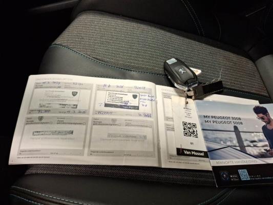 Peugeot 5008 Pt Blue Lease Allure 7P 1.2 131pk 2021 (Origineel-NL), L-687-KX