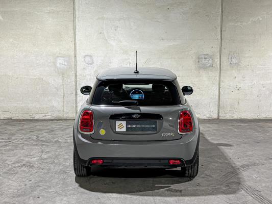 MINI Cooper Electric Essential 33 kWh 184pk 2021 F56 (Origineel-NL), L-232-DH