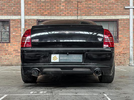 Chrysler 300C HEMI 5.7 V8 340PK 2005 