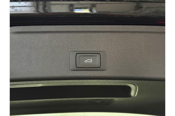 Audi A4 Avant 35 Advanced Edition TFSI 149pk 2023 (Origineel-NL), T-188-SB