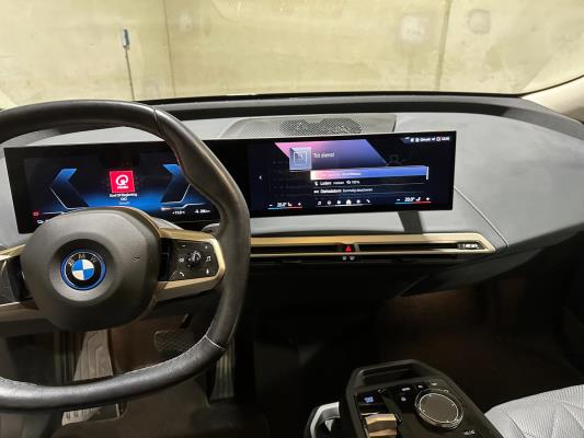 BMW iX xDrive40 Executive 77 kWh 326pk 2023 (Origineel-NL), T-756-HD