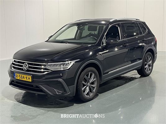 BRIGHT AUCITONS: Luxury & Premium Daily Driver Auction
