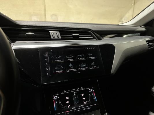 Audi e-tron 55 quattro edition 95 kWh 408pk 2020 (Origineel-NL + 1e eigenaar), K-077-BL