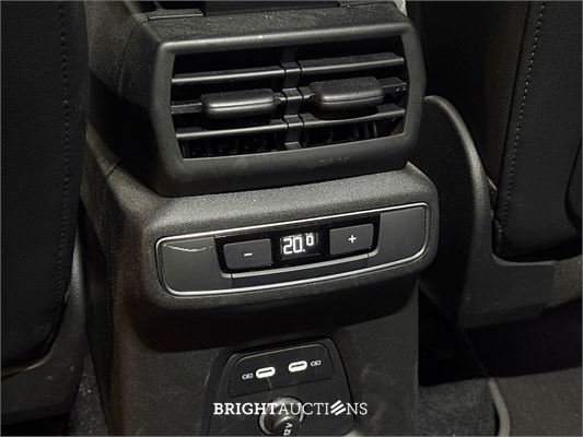 Audi Q4 50 Launch edition S Competition Quattro 77 kWh 2021 (Origineel-NL), N-031-PL