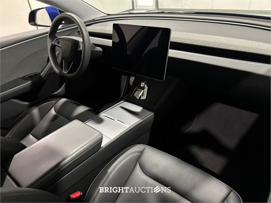 Tesla Model 3 RWD Highland 19 inch 60 kWh 283pk 2023 (Origineel-NL), X-156-DB