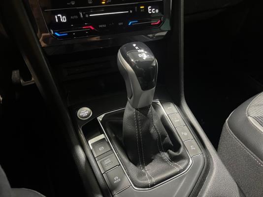 Volkswagen Tiguan eHybrid R-Line Business 1.4 TSI 265pk 2022 (Origineel-NL), R-564-PV