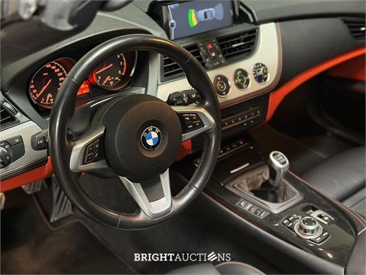 BMW Z4 Roadster sDrive18i Executive Design Pure Traction Uitvoering 156pk 2014 (Origineel-NL), 3-TRK-41 -67.534KM-
