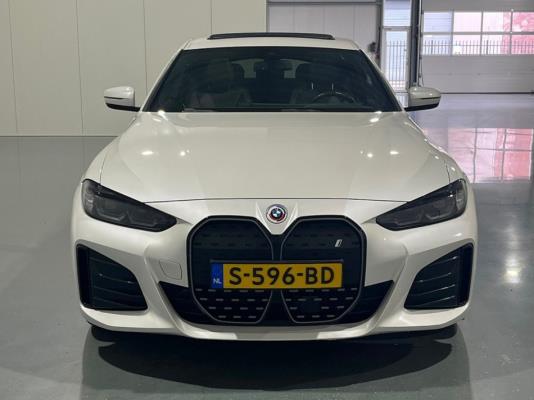 BMW i4 eDrive40 High Executive M-pakket 84 kWh 340pk 2022 (Origineel-NL), S-596-BD