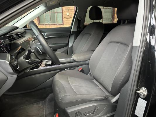 Audi e-tron 50 quattro Business edition 71 kWh 313pk 2020 (Origineel-NL + 1e eigenaar), K-578-JS