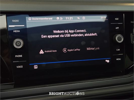 Volkswagen Taigo R-Line Business 1.0 TSI 110pk 2022, X-928-KN