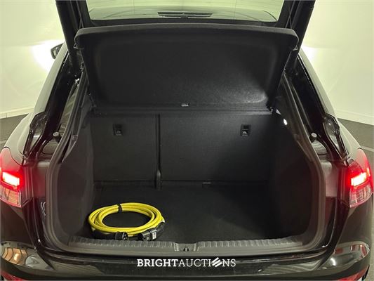Audi Q4 40 S edition 77 kWh 2022 (Origineel-NL), R-864-KR