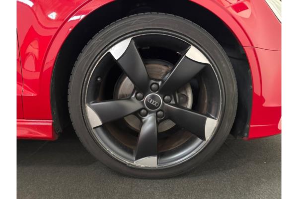 Audi A3 Limousine 35 CoD Advance Sport TFSI 149pk 2019 (Origineel-NL), ZL-485-D