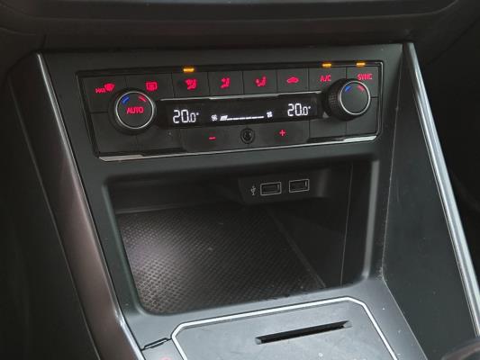 Volkswagen Polo Highline 1.0 TSI 95pk 2018 (Origineel-NL), ST-422-L