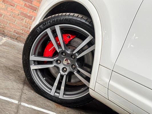 Porsche Cayenne Turbo 4.8 V8 500PK 2010 38.000KM!