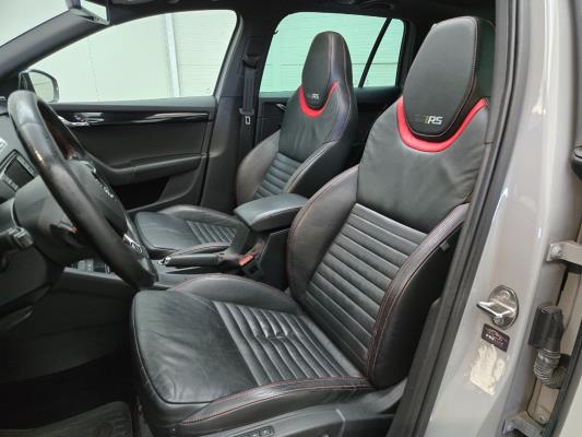 Škoda Octavia Combi RS Business 2.0 TSI 230pk 2016, X-330-DT