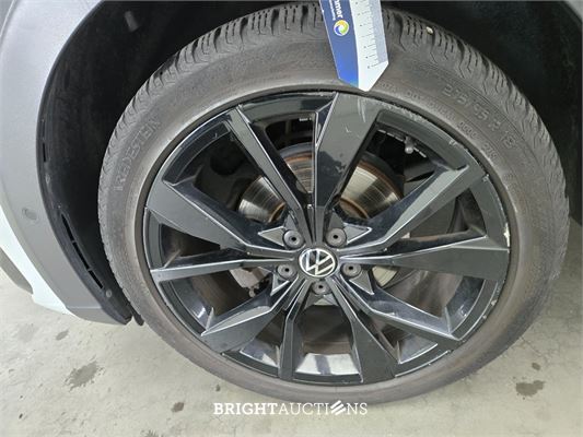 Volkswagen Taigo R-Line Business 1.0 TSI 110pk 2022, X-928-KN