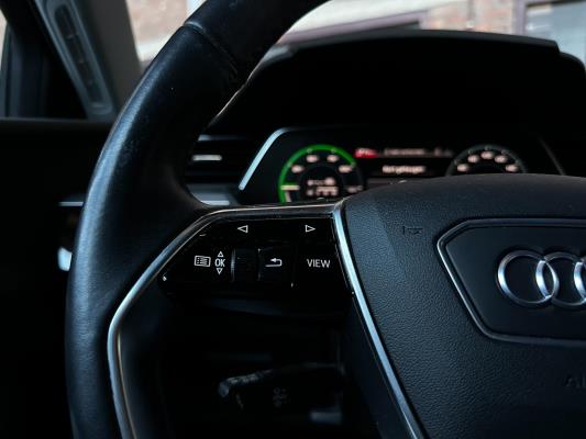 Audi e-tron 50 quattro edition 71 kWh 313pk 2020 (Origineel-NL+1e eigenaar), K-399-HL
