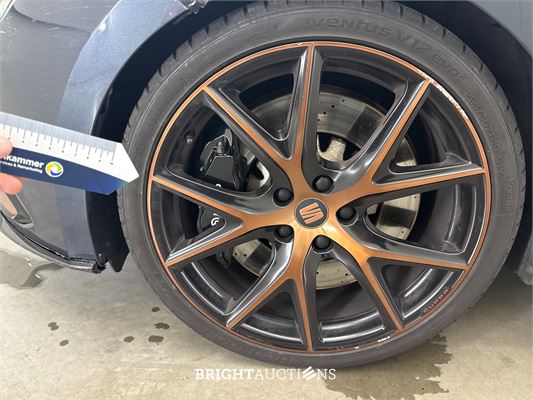 SEAT Leon ST 4DRIVE CUPRA Ultimate Edition 2.0 TSI 301pk 2020, X-831-JL