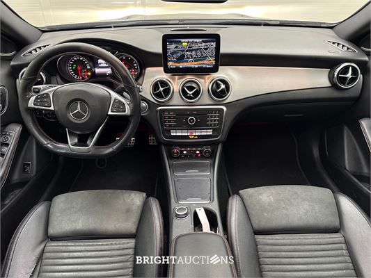 Mercedes-Benz GLA200 Premium Plus 157pk 2018 (Origineel-NL) GLA-Klasse, TS-806-X