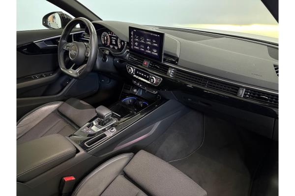 Audi A4 Avant 35 S edition Competition TFSI 149pk 2022 (Origineel-NL), P-104-HH
